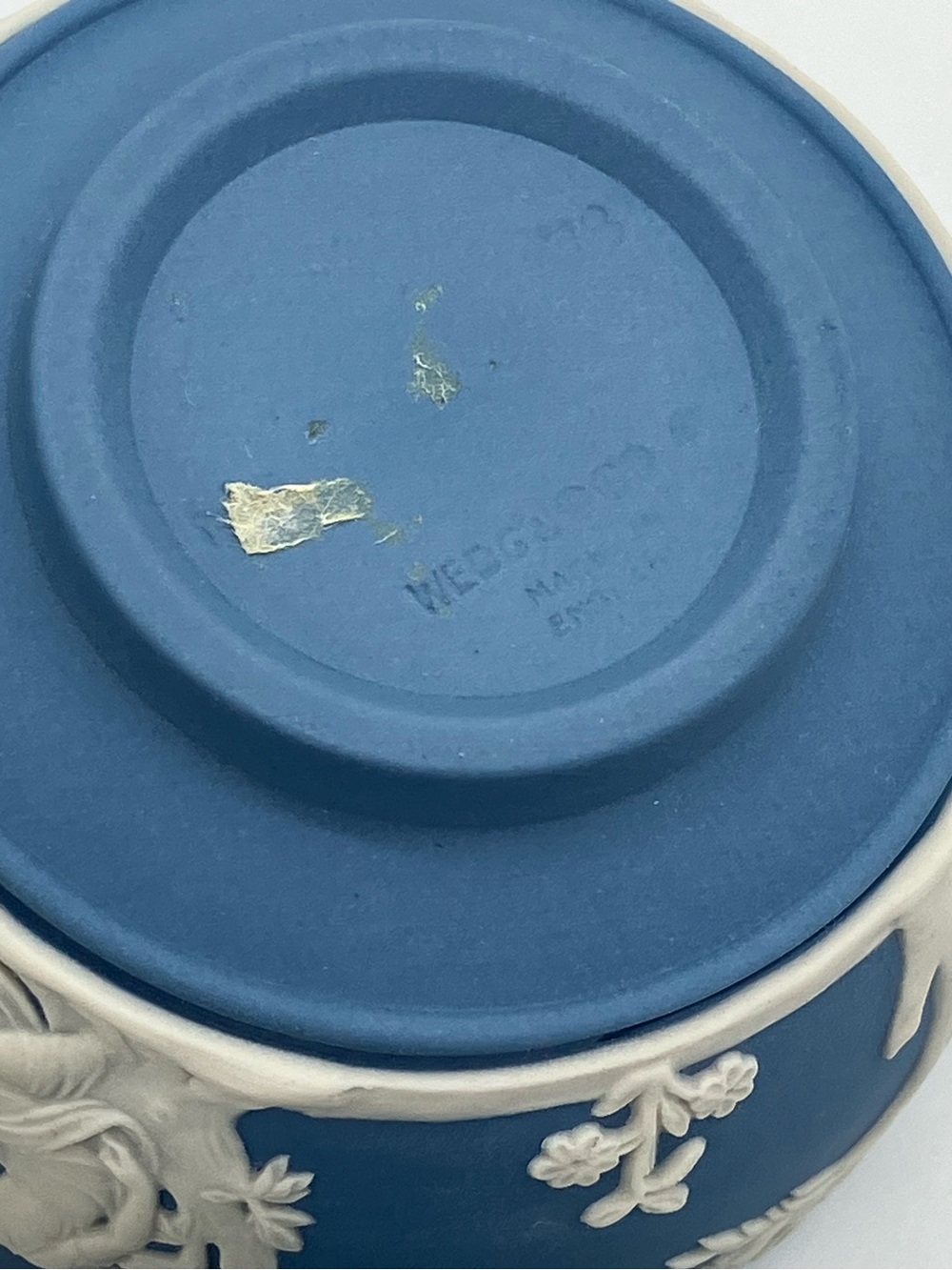 Vtg Wedgwood Blue Jasperware Set of 4 Small Round Open Pots Match Holders - Picture 10 of 13